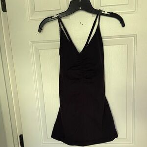 Lululemon criss cross ruched tank with shelf bra and adjustable straps size 4